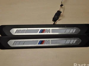 BMW 5A0C896 iX3 (G08) 2023 plaque de seuil - panneau de seuil complect