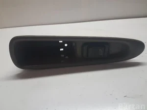 Volvo 03458021 V40 Estate (VW) 1999 Bouton de lève-vitre