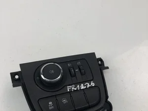 Opel 95248631 KARL 2016 Interrupteur de lumière