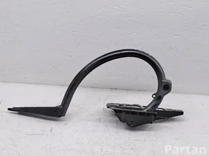 Mercedes-Benz A2057500328 C-CLASS (W205) 2016 Lankstas, gaubtas