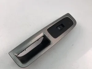 Volvo 30773214 V50 (MW) 2010 Switch for electric windows
