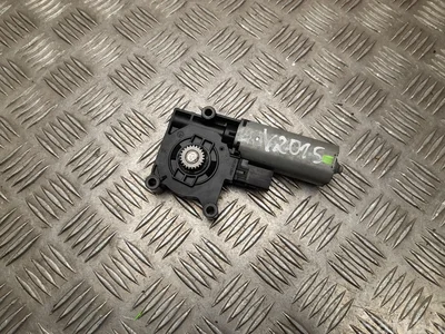 Opel 1999-1050054A, 3M24962A, KA3U2422B0645 / 19991050054A, 3M24962A, KA3U2422B0645 Combo E 2020 Moteur de toit coulissant - Image 1