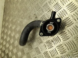 Lexus 25A14 LBX 2025 Boîtier du thermostat