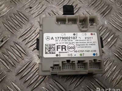 Mercedes-Benz A1779002107 CLA X118 (shooting brake) 2021 Unité de commande pour porte Right Front - Image 1