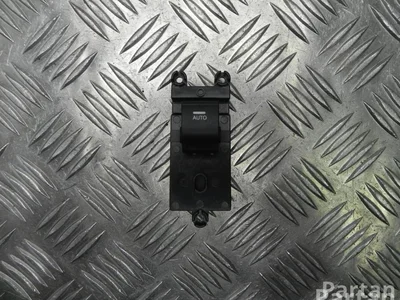 Hyundai 93580-3Z000 / 935803Z000 i40 CW (VF) 2012 Bouton de lève-vitre - Image 1