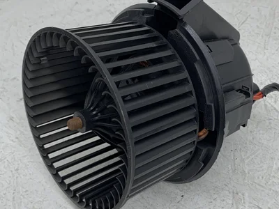 Citroën T4054002 C4 CACTUS 2019 Ventilateur d'intérieur - Image 1