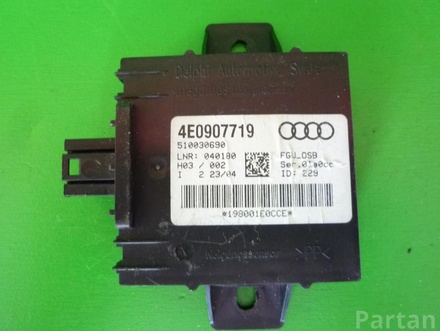 AUDI 4E0 907 719 / 4E0907719 A8 (4E_) 2005 Control unit for anti-towing device and anti-theft device