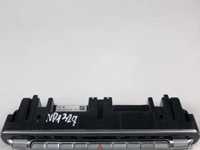 Mercedes-Benz A1679058302 A-CLASS (W176) 2016 Contrôle automatique de la climatisation - Image 1