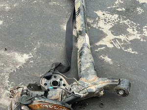 Kia 55100H8110 RIO IV (YB) 2022 poutre d'essieu arrière