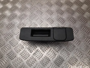 Mercedes-Benz A 099 750 24 00 / A0997502400 C-Class estate (S206) 2022 Poignée pour coffre à bagages