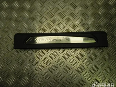 Alfa Romeo 156107573 GIULIA (952_) 2016 Bordure de seuil de porte - Image 1