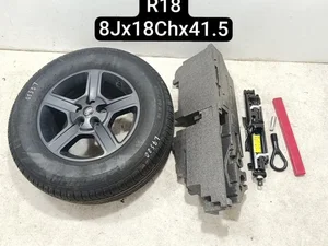 Land Rover L8B2-1007-BB / L8B21007BB Defender Station Wagon (L663) 2022 Ersatzrad R18 EJ 8.0