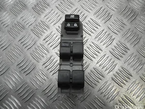 Toyota 088-0N36 / 0880N36 AURIS TOURING SPORTS (_E18_) 2014 Bouton de lève-vitre