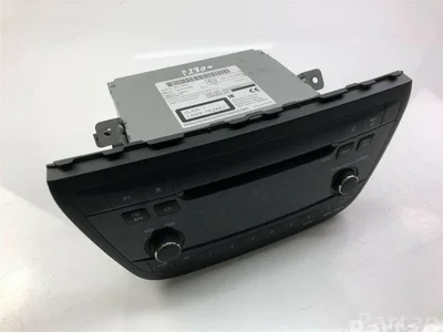 Suzuki 39101-61M01 / 3910161M01 SX4 S-Cross (JY) 2014 Radio / lecteur CD - Image 1