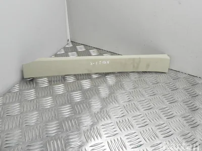 BMW 9292154 X1 (F48) 2016 Support pour la garniture - Image 1