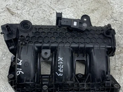 Opel 9842272880 Astra L Hatchback 2023 Collecteur d'admission - Image 1