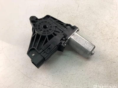 Mercedes-Benz A2469063100 A-CLASS (W176) 2015 Moteur de lève-vitre - Image 1