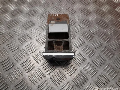 Mercedes-Benz 112 W110 200D 1965 Cendrier - Image 1