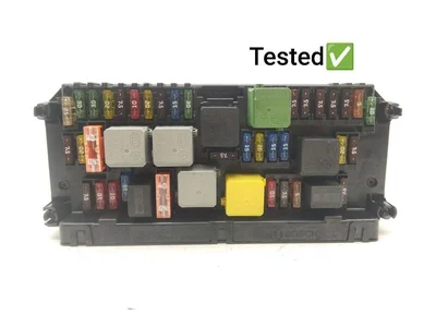 Mercedes-Benz A2129003714 CLS (C218) 2013 Boîte à fusibles - Image 1