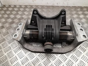 Mercedes-Benz A 206 240 28 01 / A2062402801 C-Class (W206) 2022 Подвеска двигателя