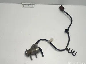 Volkswagen 03N131113D ; 0444025049 / 03N131113D, 0444025049 PASSAT Variant (3G5) 2017 Injecteur
