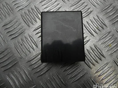 Toyota 88650-1E370 / 886501E370 YARIS (_P1_) 2000 Unités de contrôle - Image 1