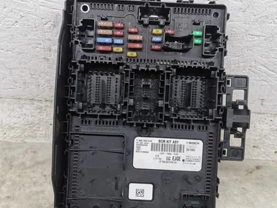 Ford LU5T15604EJGE Focus IV (HN) 2021 Boîte à fusibles - Image 1