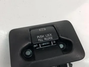 Volvo 31334637 S60 II 2013 Bouton de frein de stationnement électromécanique