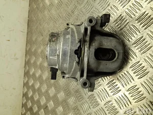 Volkswagen 4M0 199 256 BP / 4M0199256BP Touareg III CR 2024 Подвеска двигателя