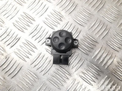 Audi 8V0 959 777 / 8V0959777 A5 (F53) 2018 Sėdynės reguliavimo jungiklis kairė priekis - Paveiksliukas 1