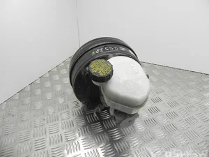 Ford USA FR3C-2B195-AJ / FR3C2B195AJ MUSTANG Coupe 2015 Maître-cylindre de frein