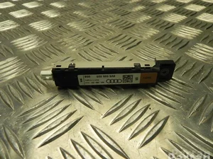 Audi 8V5 035 225 / 8V5035225 A3 Limousine (8VS, 8VM) 2017 Amplificateur d'antenne