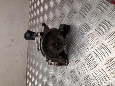 Seat 03C105Q ALHAMBRA (710, 711) 2011 Pompe à huile - Image 1