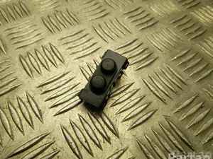 Alfa Romeo 0508723AA GIULIA (952_) 2018 Interrupteur de réglage du siège