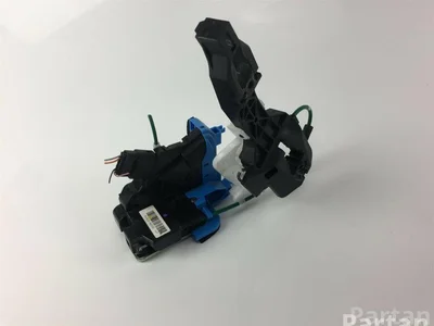 Hyundai 81410-A6100 / 81410A6100 i30 (GD) 2011 Serrure de porte - Image 1