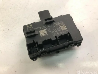 Audi 8W0959595A A4 (8W2, B9) 2015 Unité de commande pour porte - Image 1