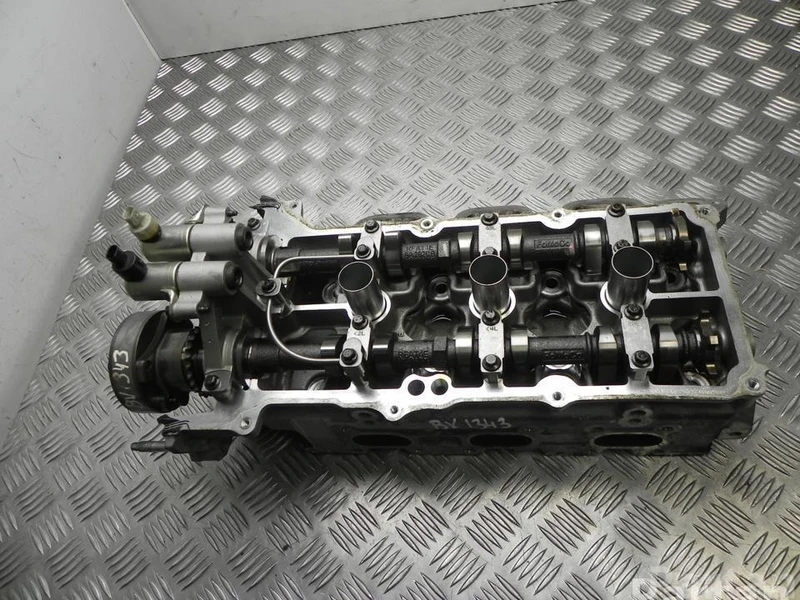 Cylinder Head RFDG1E6C064AA Ford USA MUSTANG Coupe 2016 - €290
