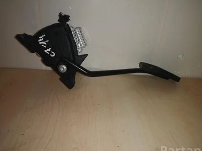 Volvo 30683521 XC90 I 2005 Accelerator Pedal - Image 1