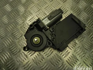 Volkswagen 3D1 959 702 E / 3D1959702E PHAETON (3D_) 2003 Moteur de lève-vitre Right Front