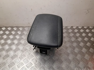 Kia 84631-F1200 / 84631F1200 SPORTAGE (QL) 2016 Accoudoir - Image 1