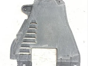Mercedes-Benz A1676803807 GLS (X167) 2021 Osłona dolna silnika Przednie podwozie