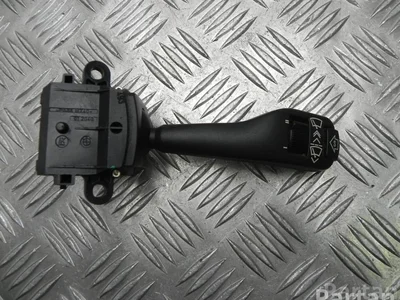 BMW 8375408 X5 (E53) 2004 Levier /Interrupteur de lave-glace/nettoyage - Image 1