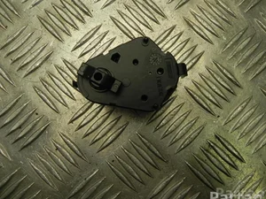 BMW 8377658 X5 (E53) 2004 Moteur de réglage pour volet de régulation