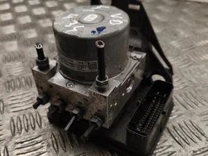 Audi 5QA614517BD Q3 (F3B) 2025 ABS-Steuergerät Hydraulikblock