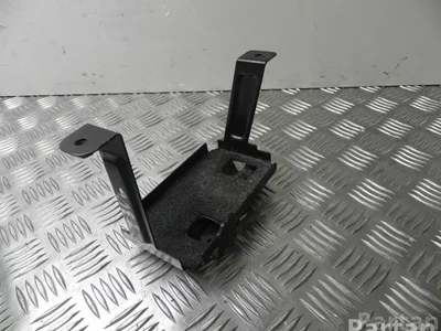 Jaguar J9D3-10795-AC / J9D310795AC I-PACE 2019 Support - Image 1