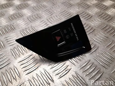 Volkswagen 2G1 919 225 B, 2G0 953 509 KQ / 2G1919225B, 2G0953509KQ Taigo 2025 Éclairage d'urgence / interrupteur de danger - Image 1