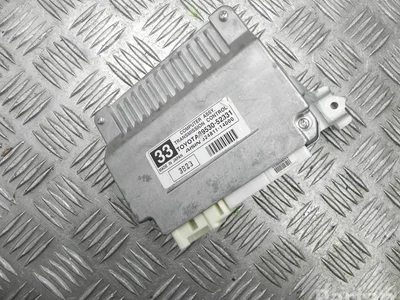 Toyota 89530-52331 / 8953052331 VERSO (_R2_) 2014 Unités de contrôle - Image 1