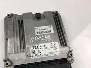 Audi 03L906022RJ; 0281016817 / 03L906022RJ, 0281016817 A4 (8K2, B8) 2011 Unidad de control del motor