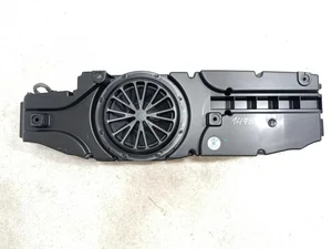 Audi 4J3.035.382 / 4J3035382 E-TRON GT седан (F83, F8P) 2024 Громкоговоритель низкочастотный