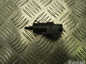 Ford 3M5T-13480-AC / 3M5T13480AC FIESTA VI 2014 Interrupteur des feux de freins